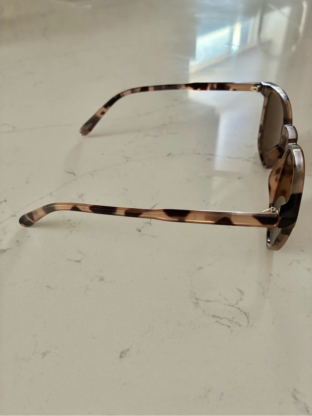 NWOT J CrewTortoiseshell Square Keyhole Sunglasses in Blonde Torte